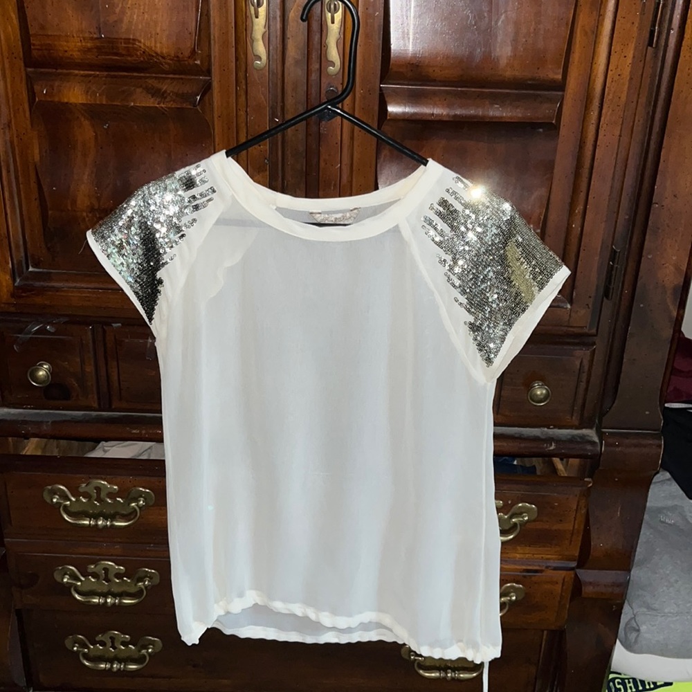 White translucent top!!! With Sparkly gold glitter on shoulders!!